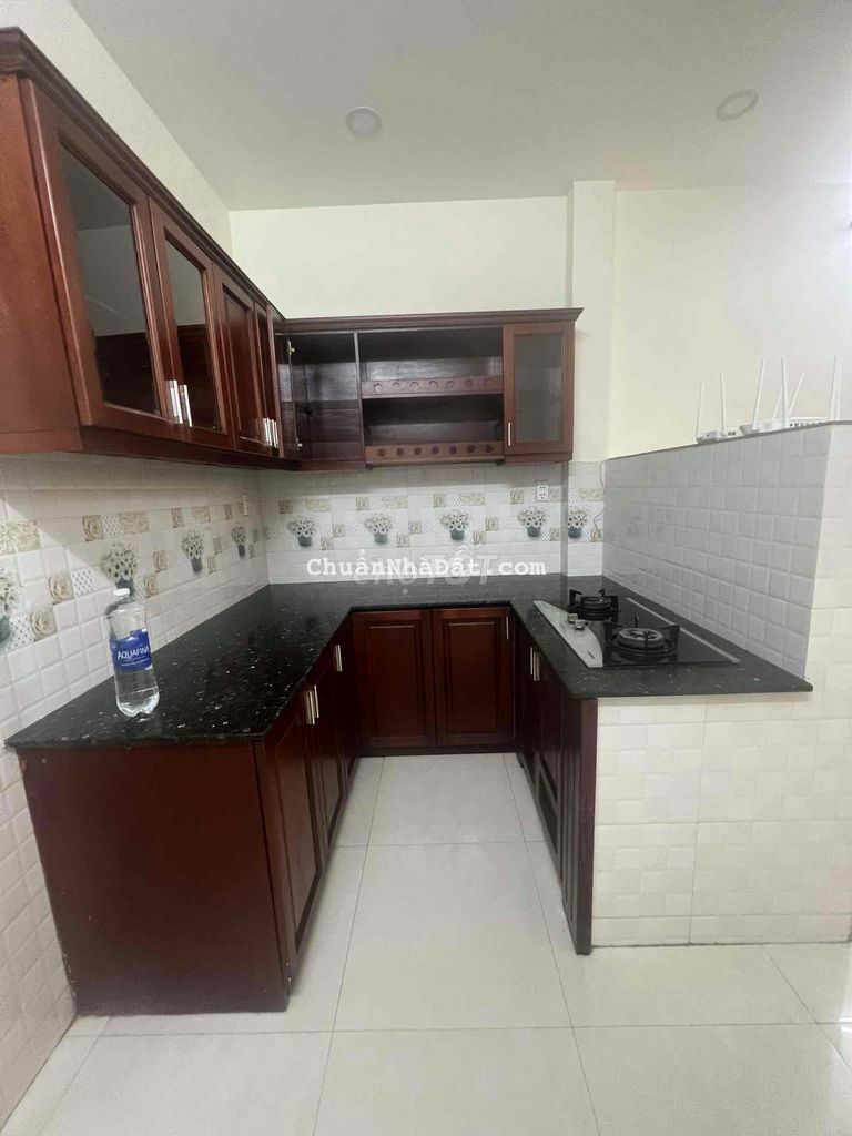 Cho Thuê Nhà Nguyên Căn. Có Máy Lạnh. 3,5x17 Nhà Mới Vào Ở Ngay