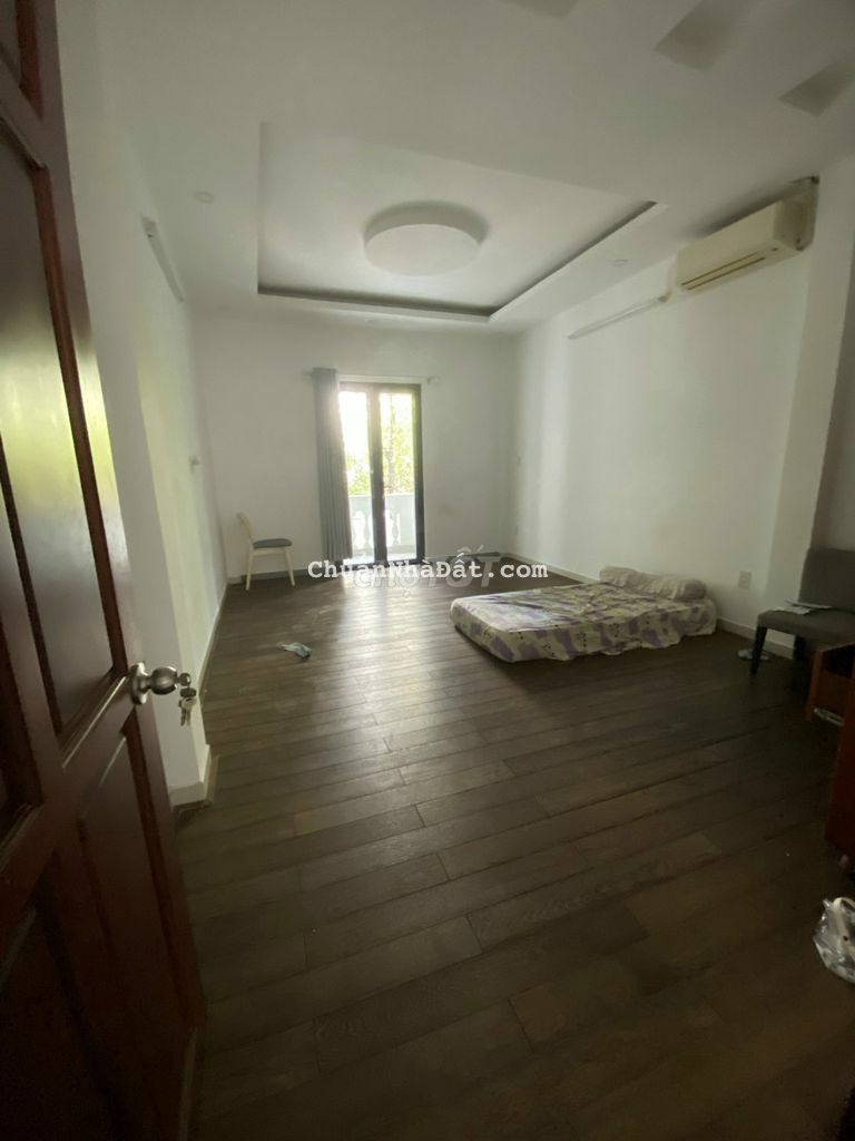 Cho thuê nhà đường Đặng văn Ngữ,P14,quận Phú Nhuận, 5x16m,Giá 40 triệu