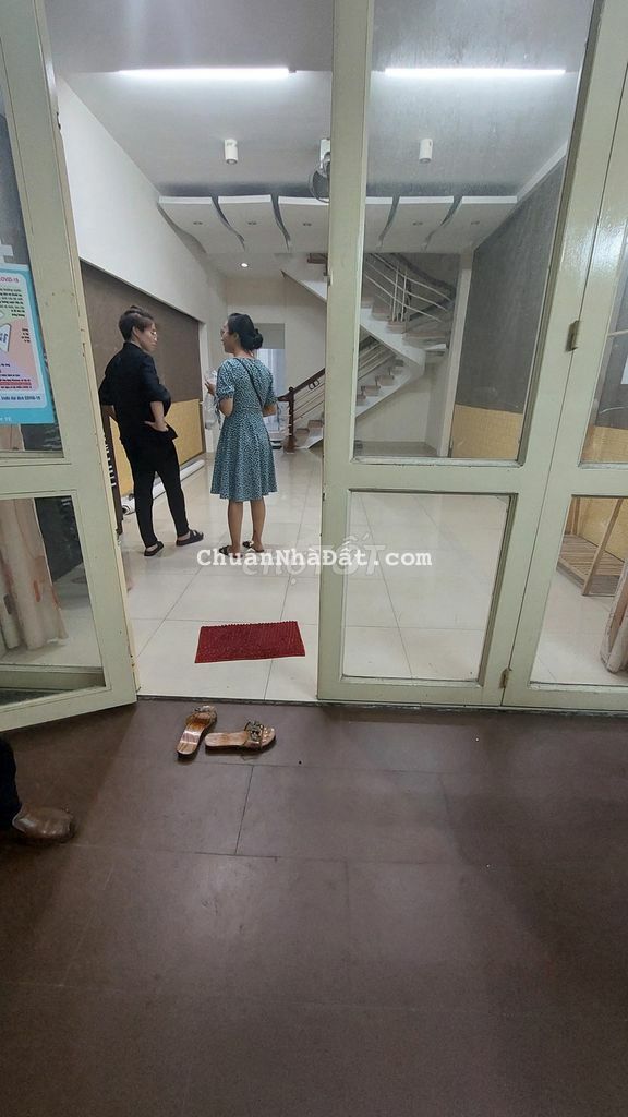 Cho thuê nhà đường ô tô đậu 38b Nguyễn Công Hoan, P7, Phú nhuận