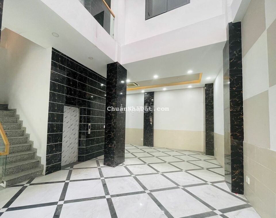 Cho thuê NC MT Ngô Quyền, Q10, 6.5M X 15M 3 LẦU. 50tr/tháng