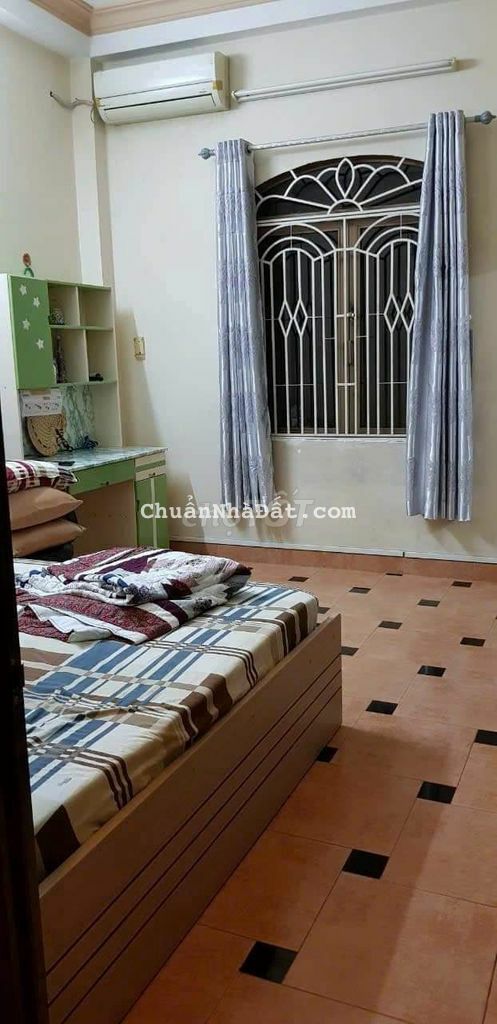 Cho thuê nhà Lê Thị Bạch Cát, P11, Q11. DT: 4x12m, 3 lầu 4PN. 14 triệu