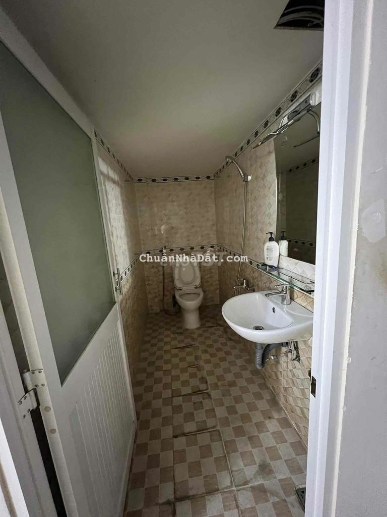 Nhà Mới Đẹp MT Khu Vip Cư Xá Bình Thới DT:4x25m 9PN 6WC