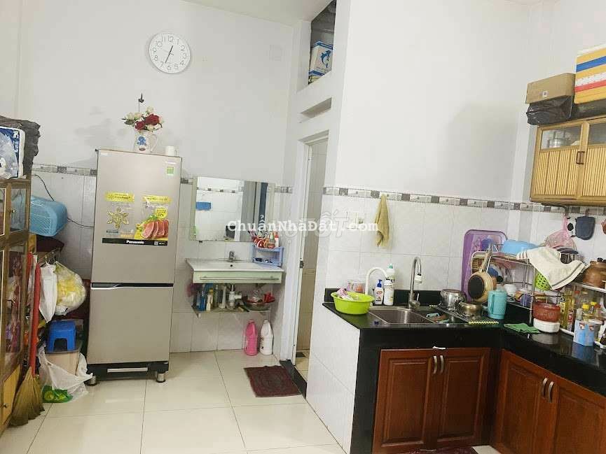 Cho thuê nhà full nội thất cao cấp TCh q12 hxh thông 2 PN 3wc 8tr vip