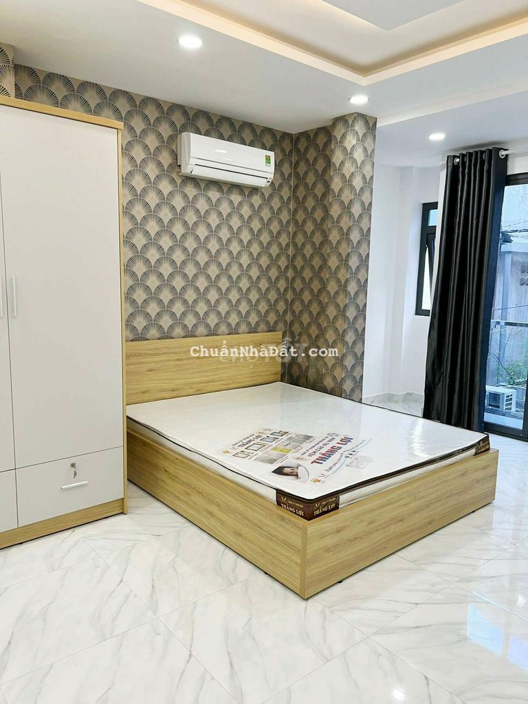 Nhà Trần Bình Trọng, trệt 4 lầu, hẻm xe hơi, nội thất cơ bản.