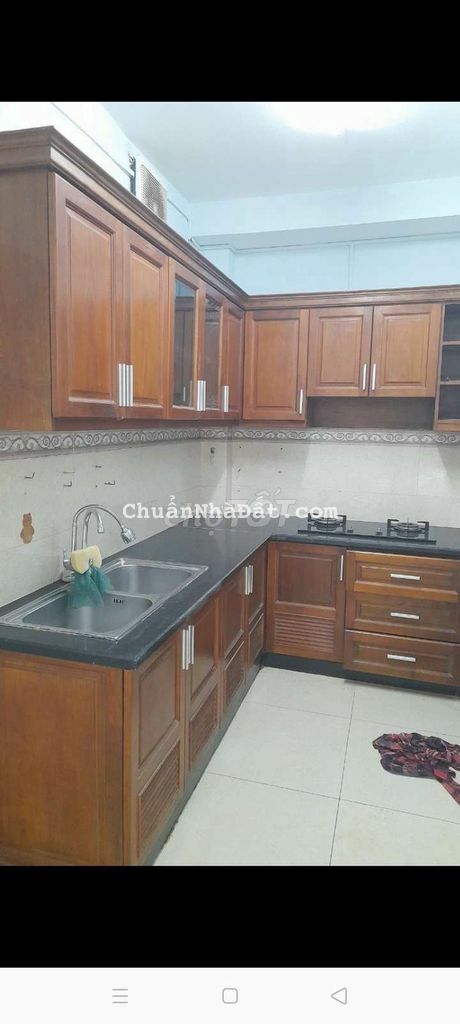 Cho thuê nhà Trần Hưng Đạo, trệt 2 lầu, 2 phòng ngủ, 2wc