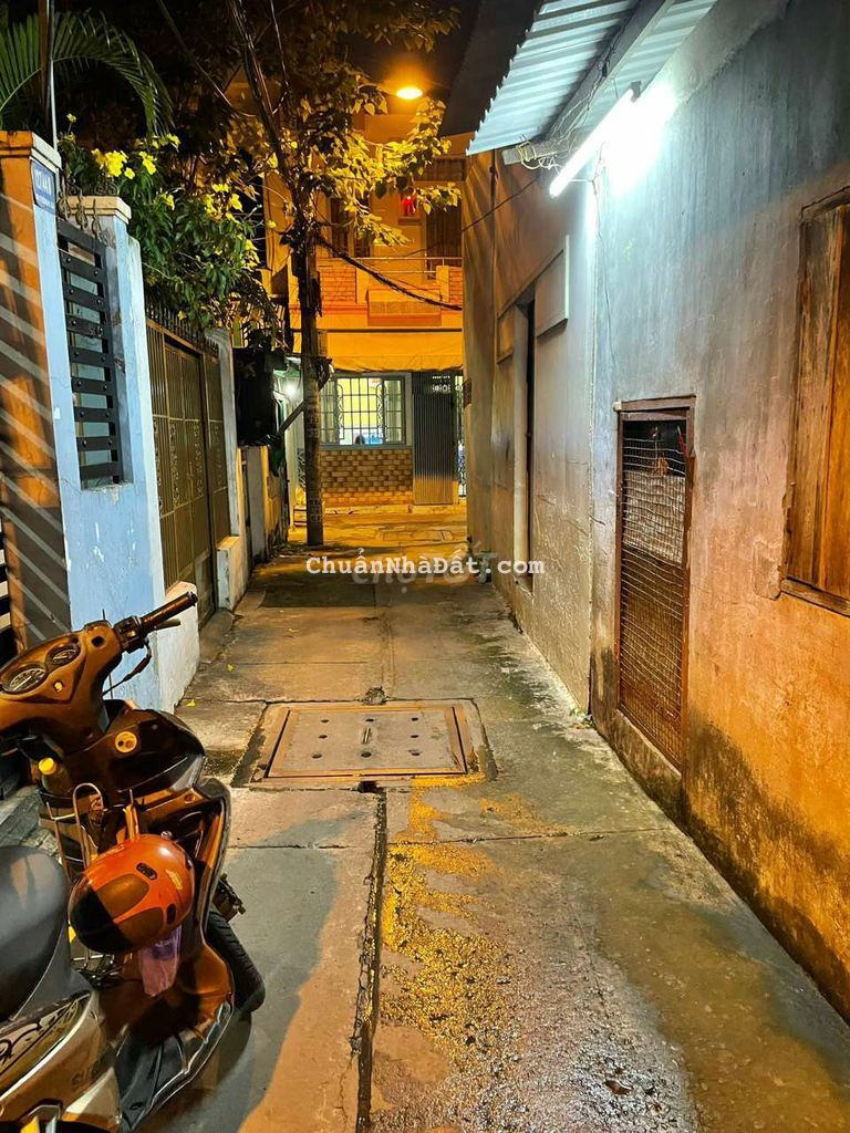 Nhà Mai Xuân thưởng một lầu ba phòng ngủ giá 12 triệu thương lượng