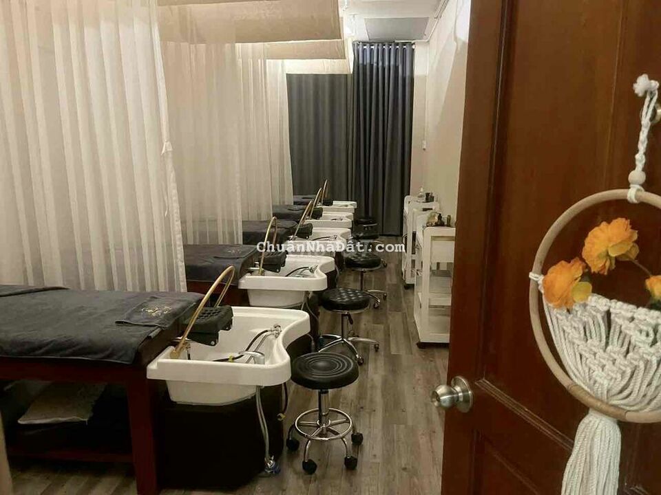 MẶT TIỀN HƯNG PHÚ MỚI 99% CHỖ ĐẬU XE RỘNG