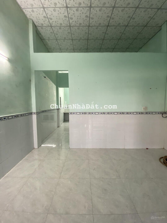 Nhà nguyên căn mặt tiền đường Số 8 Lò Lu cạnh KĐT Đông Tăng Long, giá 5 triệu/tháng