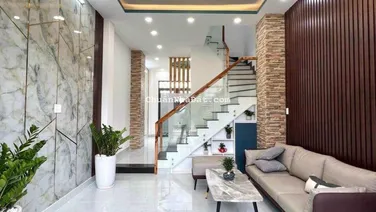 Cho thuê nhà nguyên căn mới sạch sẽ tiện làm văn phòng 3 tầng 4 phòng ngủ 3WC Lò Lu, giá 10 triệu