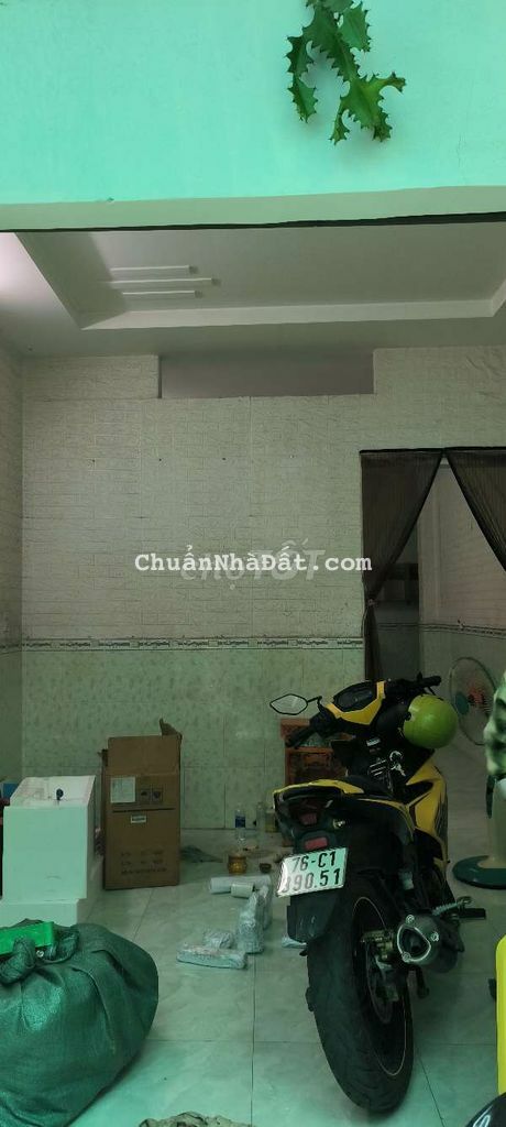 Nhà cho thuê nguyên căn đường lạc Long Quân 64m g7tr