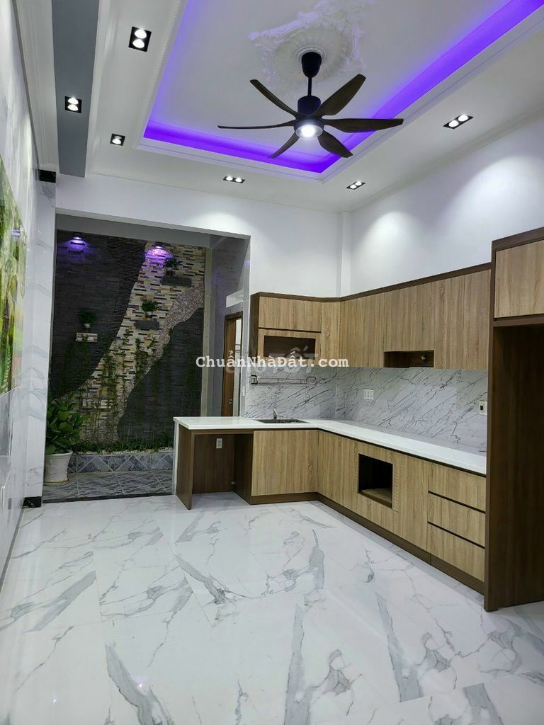 MTKD Sầm Uất Vườn Lài, DT: 4 x 20m, 2 Lầu, 4 Phòng