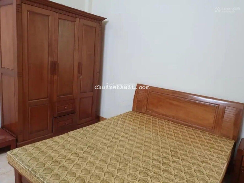 Cho thuê nhà 3 tầng diện tích 80m2 mặt tiền 5m khu Phố Tứ Liên, Tây Hồ, Hà Nội: 0981222026