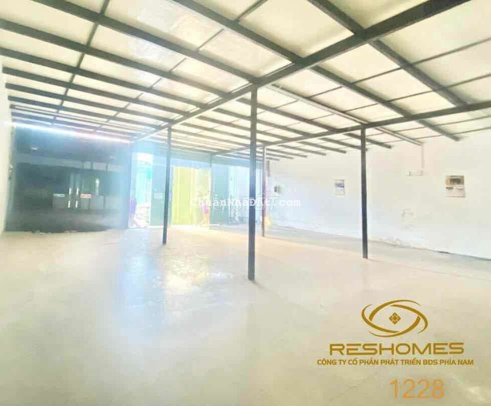 Mặt bằng 25tr/th ngang 11m đường Lý Văn Sâm kinh doanh đa ngành nghề