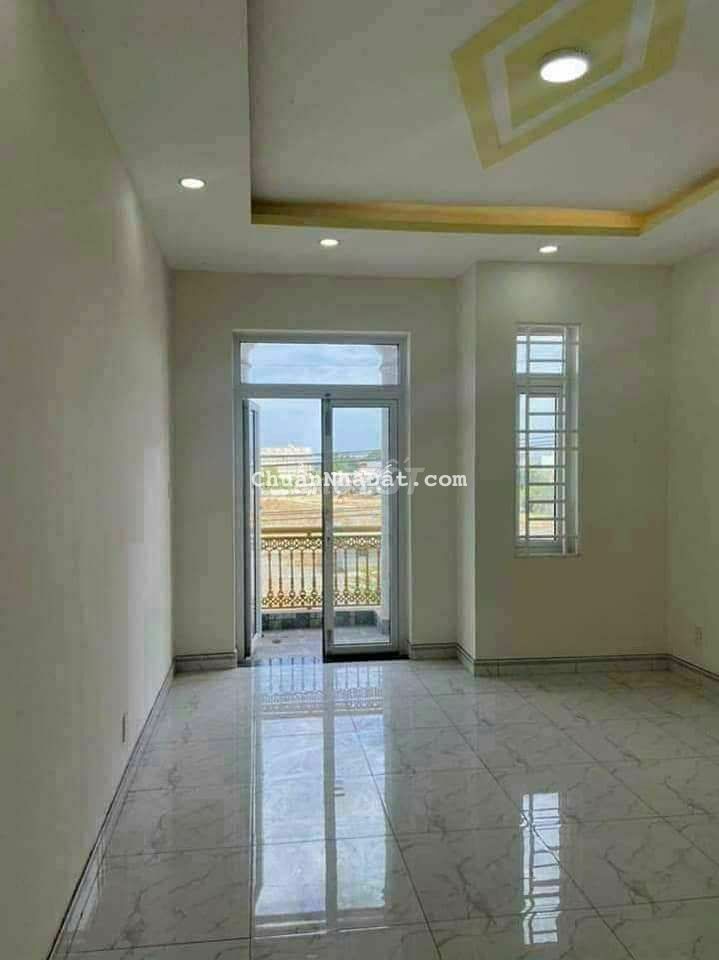 Cho thuê nhà mặt tiền buôn bán kinh doanh ok