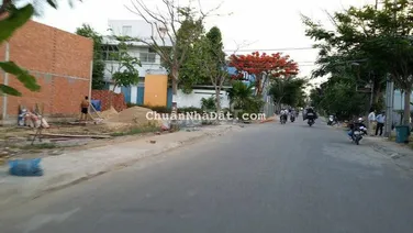 Cho thuê kho 10x30m Làng Đại Học Phước Kiển, Nhà Bè