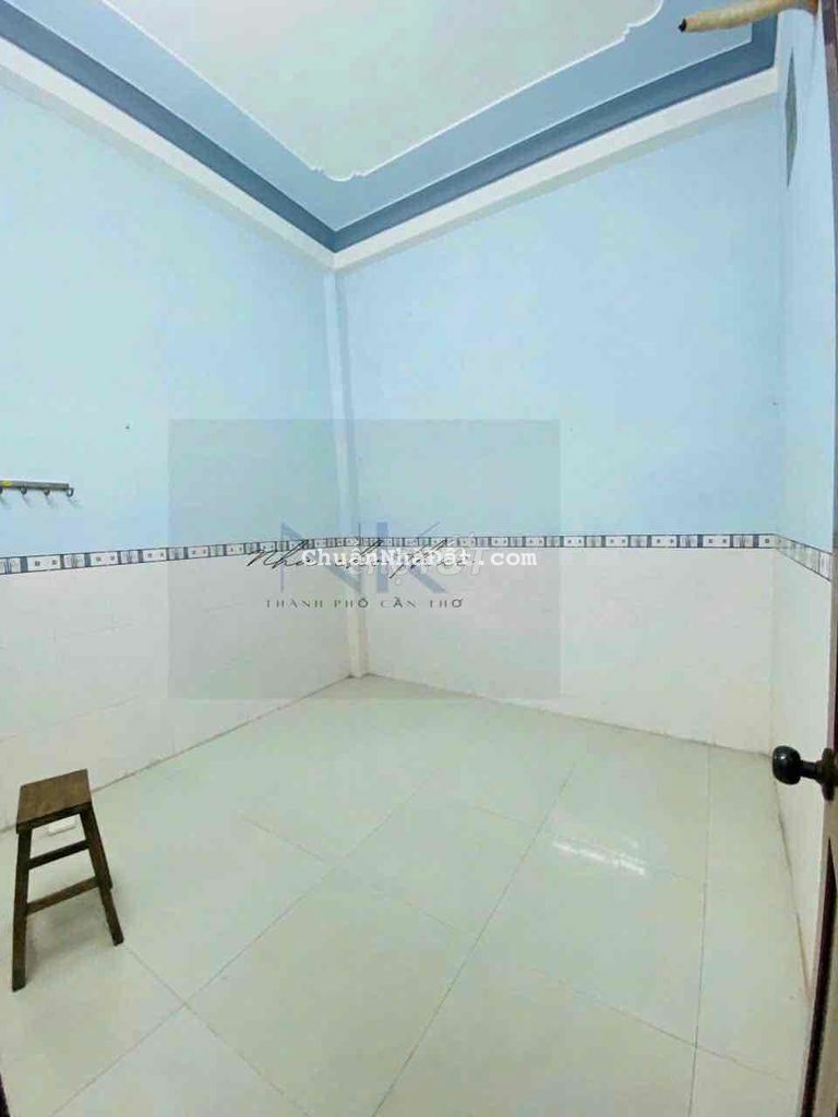 Cho thuê nhà mặt tiền Trần Hoàng Na trệt 2 lầu 15tr