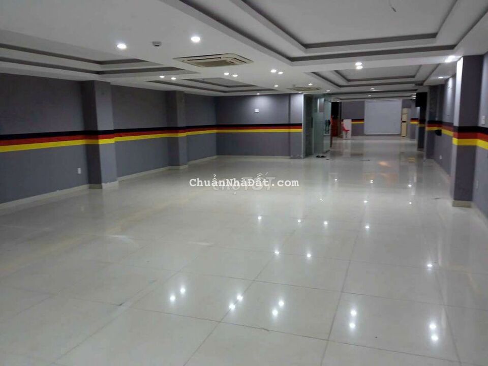 MB đẹp vitri thuận tiện giao thông hệ thống PCCC 400m2