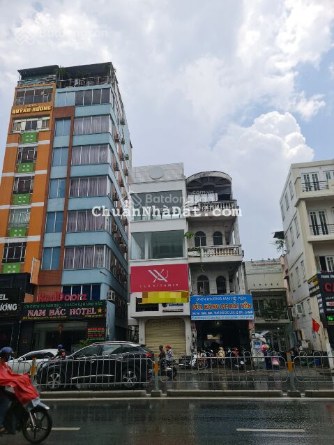 Ngang 4.5m - cho thuê nhà mặt tiền 205 Phan Đăng Lưu, Quận Phú Nhuận