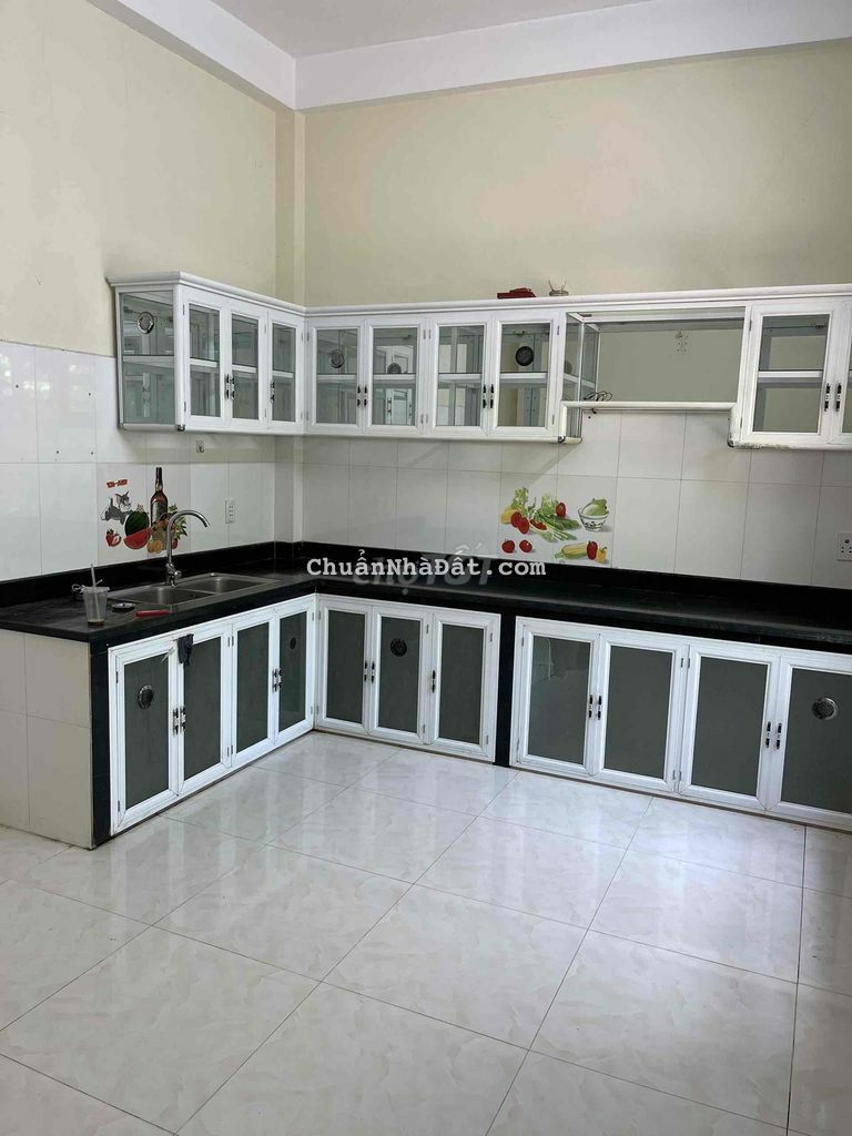 cần cho thuê nhà 2.5 tầng đường Trần Kim Xuyến - Hoà Xuân