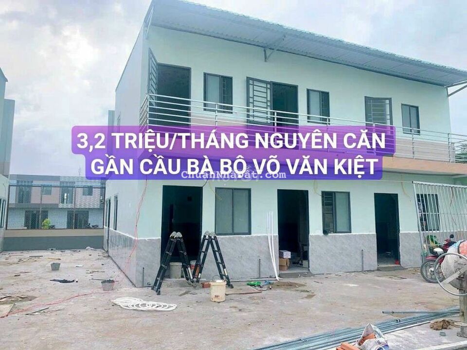 Nhà mới trệt lầu 2 phòng ngủ gần cầu Bà Bộ Võ Văn Kiệt Long Hòa