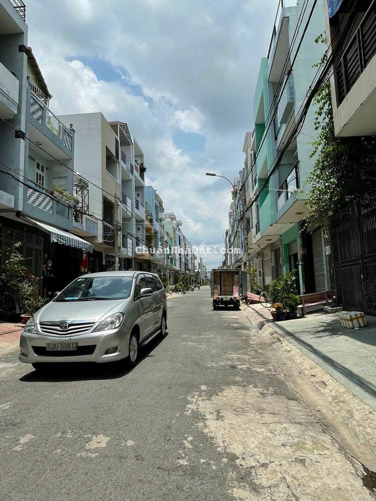Nhà (4x21) MT đường 12m Phan Phú Tiên Q5 giá cực rẻ