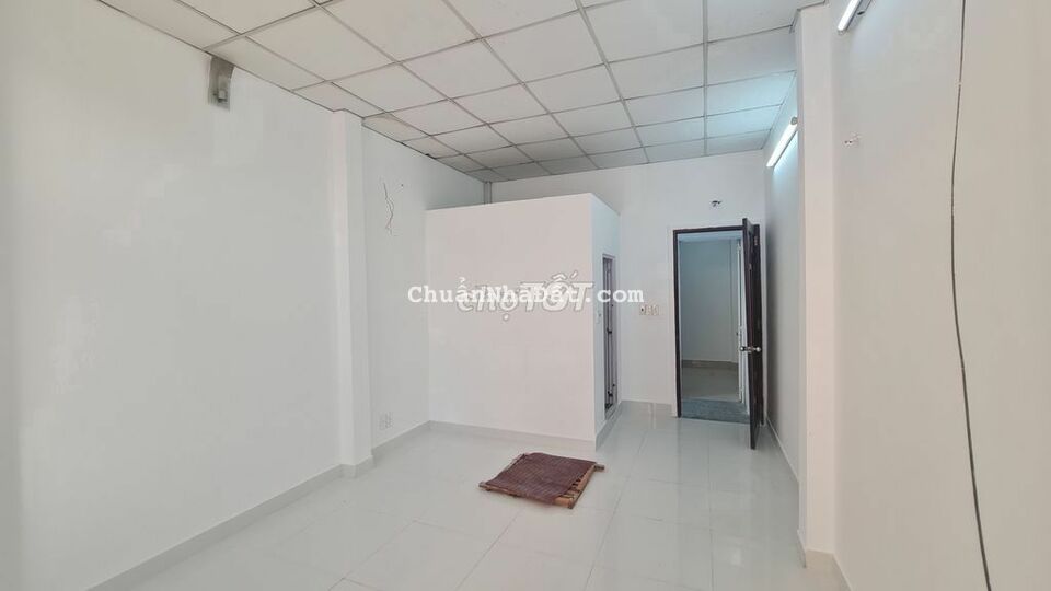 Nhà thuê rẻ 1 lầu mới đẹp vào ở liền sát mặt tiền Bình Phú Q.6