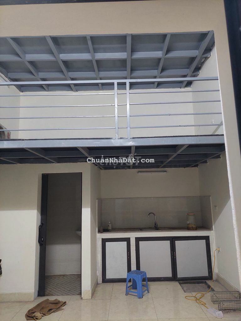 Cho thuê nhà 40 m2 1 PN, 1gác xép, MỚI 100%, ĐẸP, NGÕ RỘNG 4 tr/th