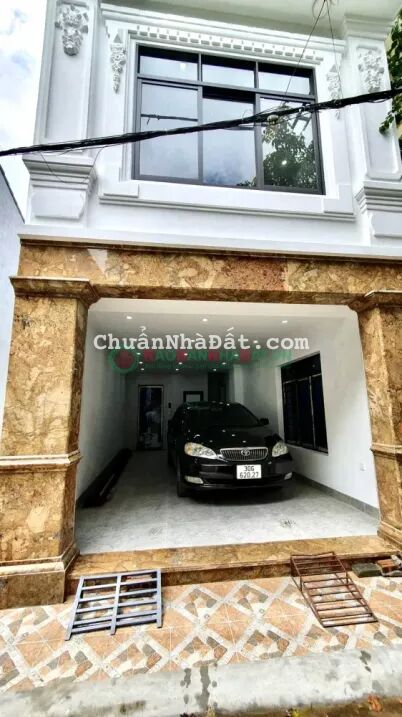 Cho thuê nhà Thịnh Quang 60m2 x 5T thang máy